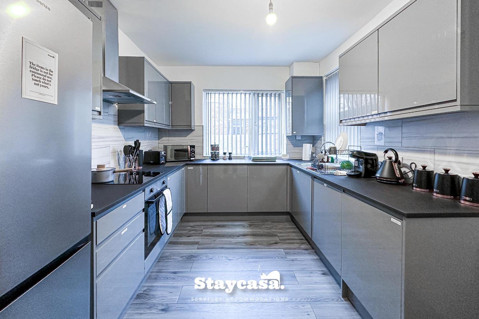 Ashfield Co-Living - Private Room Self-Cater Manchester Extérieur photo