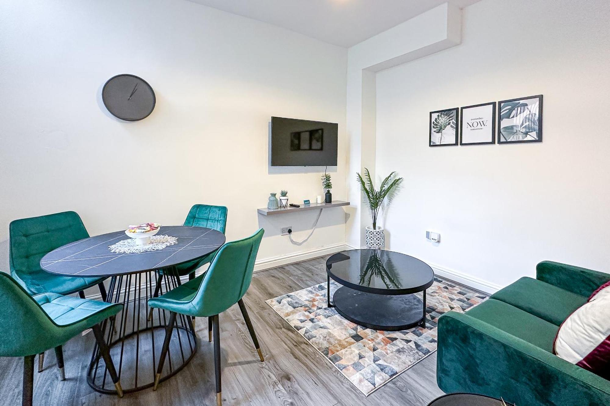 Ashfield Co-Living - Private Room Self-Cater Manchester Extérieur photo