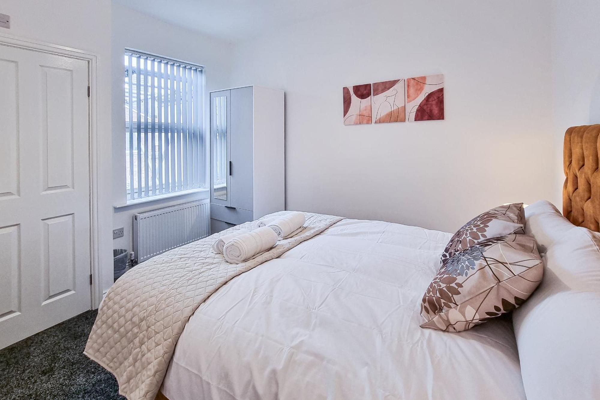 Ashfield Co-Living - Private Room Self-Cater Manchester Extérieur photo